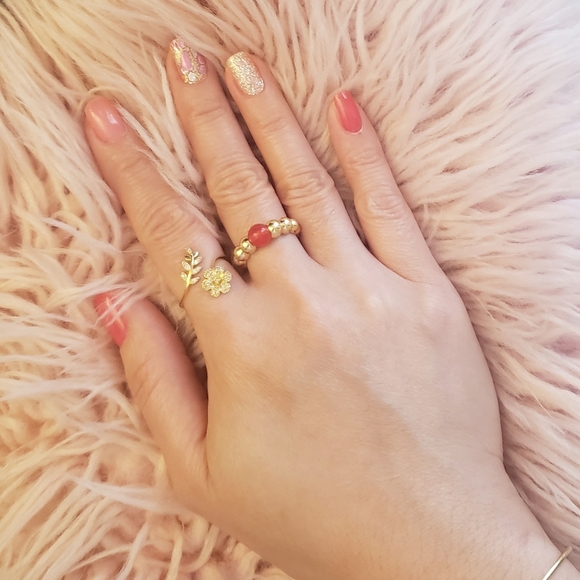 18K Solid Yellow Gold Flower Open Ring - Picture 10 of 10